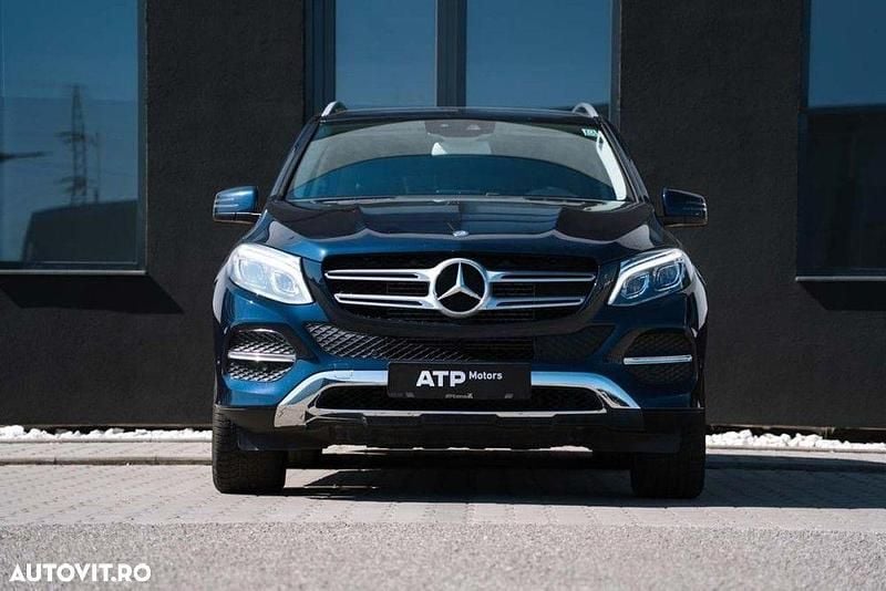 Second-hand Mercedes GLE250 204 CP (150 kW) 2015 Culoarealbastru SUV