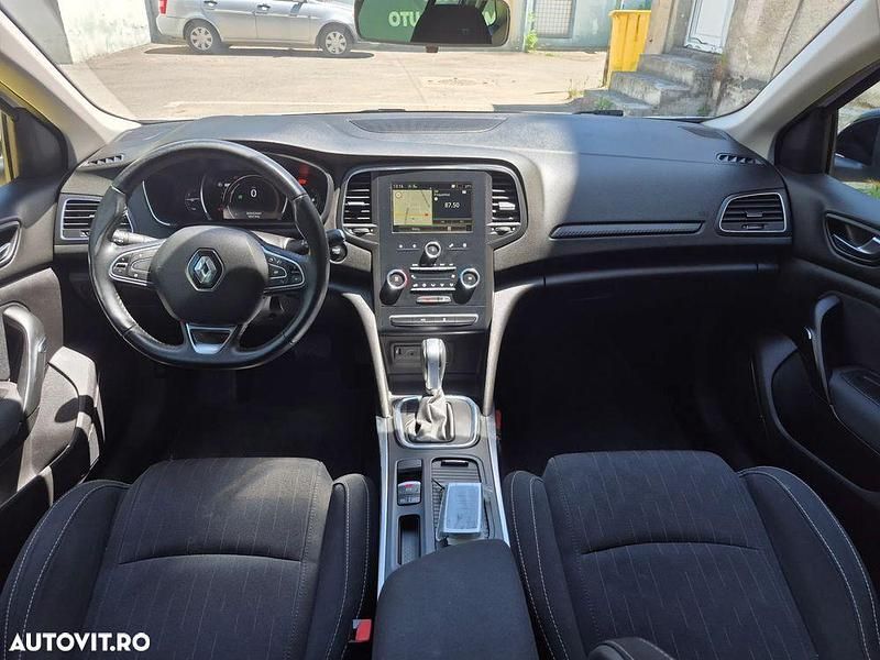 Second-hand Renault Mégane GrandTour LIMITED 130 CP (95 kW) 2020 Culoarealb Break