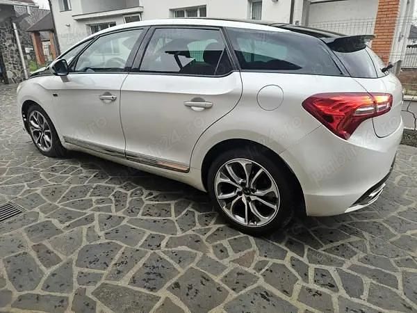 Second-hand Citroën DS5 200 CP (147 kW) 2012 Hatchback