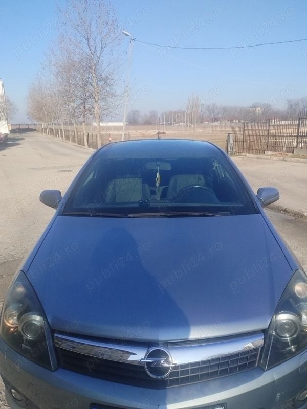 Utilizat 2008 Opel Astra Coupe | 1.950 EUR (Preț bun) - Imagine 1/4