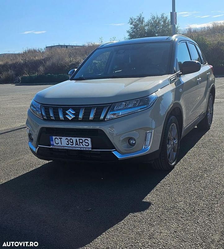 Culoarealte culori Utilizat 2022 Suzuki Vitara SUV | 17.000 EUR (Preț OK) - Imagine 1/4
