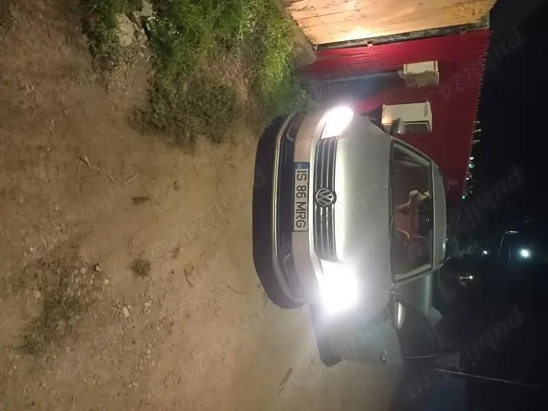 Gri Utilizat 2011 VW Passat SE Hatchback | 5.500 EUR (Preț bun) - Imagine 1/4