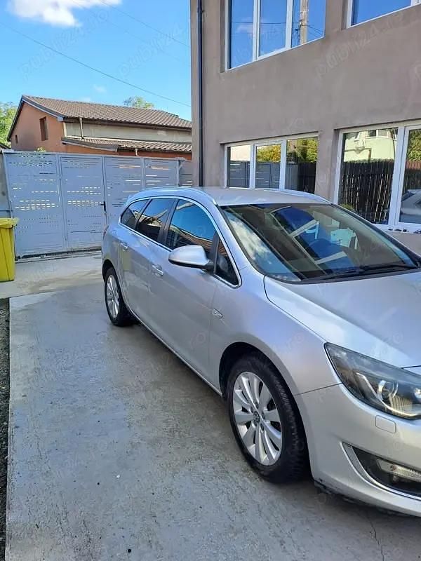 Utilizat 2015 Opel Astra Break | 5.300 EUR (Preț OK) - Imagine 1/4