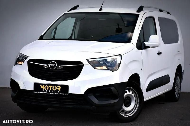 Culoarealb Utilizat 2019 Opel Combo Monovolum | 8.990 EUR (Preț OK) - Imagine 1/4