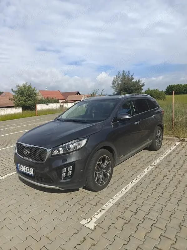 Gri Utilizat 2015 Kia Sorento Platinum SUV | 15.600 EUR (Super Preț) - Imagine 1/4