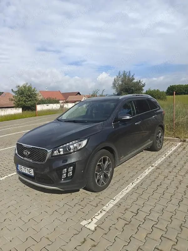 Gri Utilizat 2015 Kia Sorento 2 SUV | 16.500 EUR (Puțin scump) - Imagine 1/4