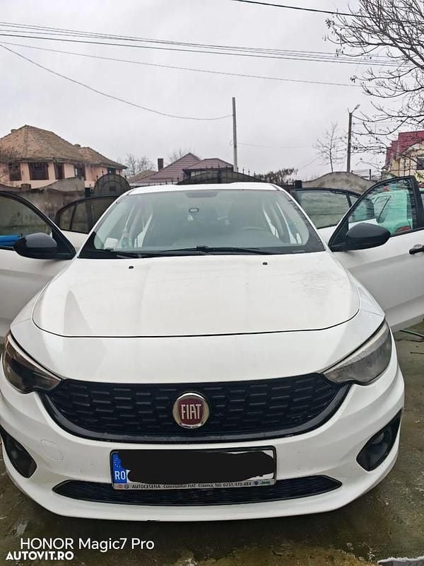 Culoarealb Utilizat 2018 Fiat Tipo Easy Berlinǎ | 6.500 EUR (Preț bun) - Imagine 1/4