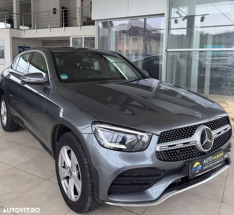 Culoarebej Utilizat 2021 Mercedes GLC300 AMG line Coupe | 37.500 EUR (Preț bun) - Imagine 1/4