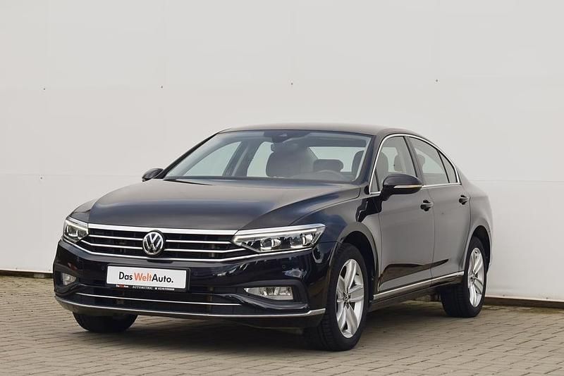 Second-hand VW Passat Highline 150 CP (110 kW) 2020 Negru  normal Berlinǎ