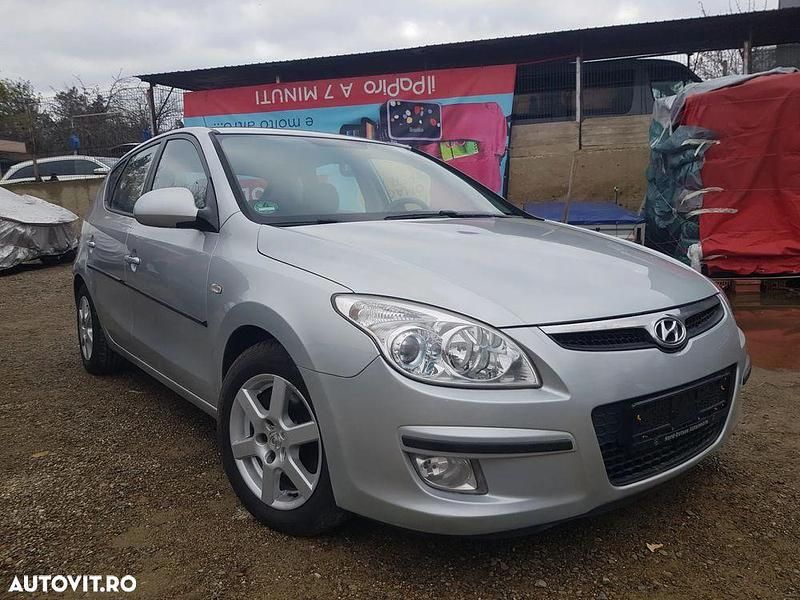 Second-hand Hyundai i30 Comfort 116 CP (85 kW) 2008 Culoaregri Hatchback
