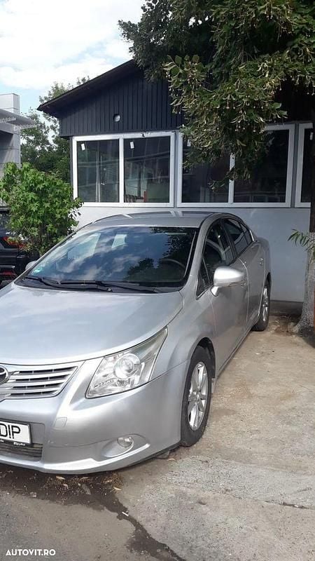 Culoareargint Utilizat 2011 Toyota Avensis Edition-S Berlinǎ | 4.500 EUR (Super Preț) - Imagine 1/4