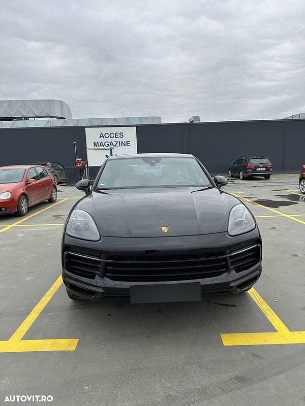 Culoarenegru Utilizat 2021 Porsche Cayenne Coupe Coupe | 69.000 EUR - Imagine 1/4