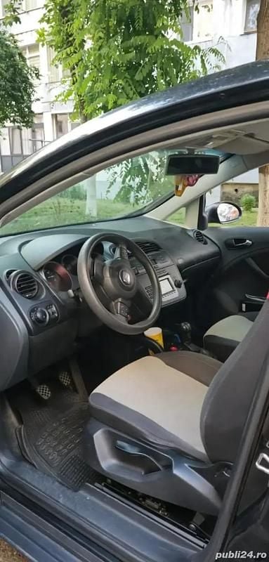 Negru Second-hand 2007 Seat Altea Berlinǎ | 2.450 EUR (Preț OK) - Imagine 1/4