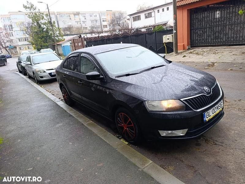 Culoarenegru Utilizat 2014 Skoda Rapid Hatchback | 6.400 EUR (Preț OK) - Imagine 1/4