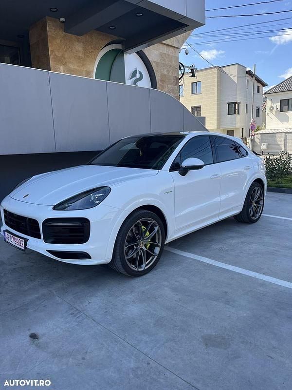Second-hand Porsche Cayenne Coupe 340 CP (250 kW) 2022 Culoarealb Coupe