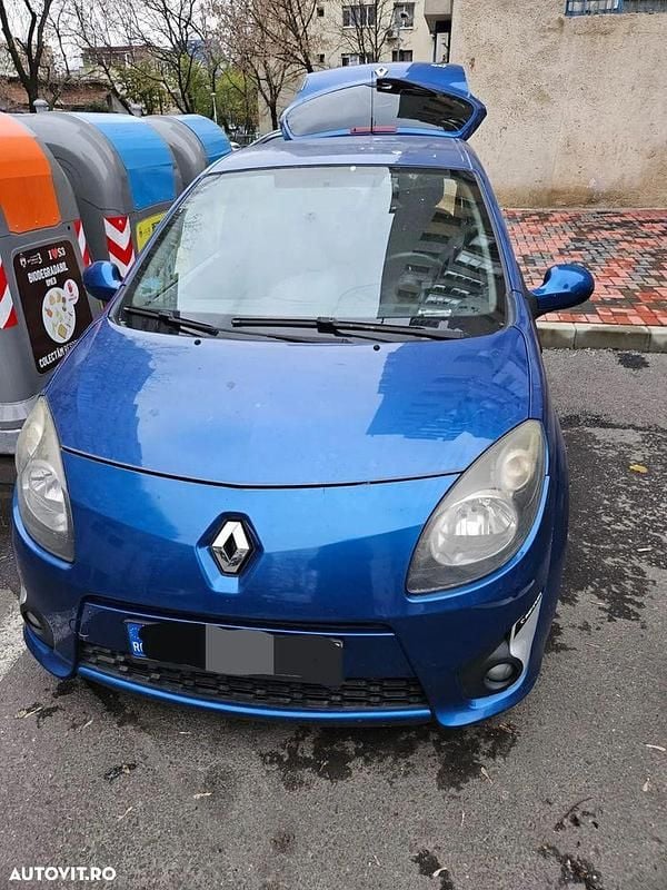 Second-hand Renault Twingo 75 CP (55 kW) 2009 Culoarealbastru Hatchback