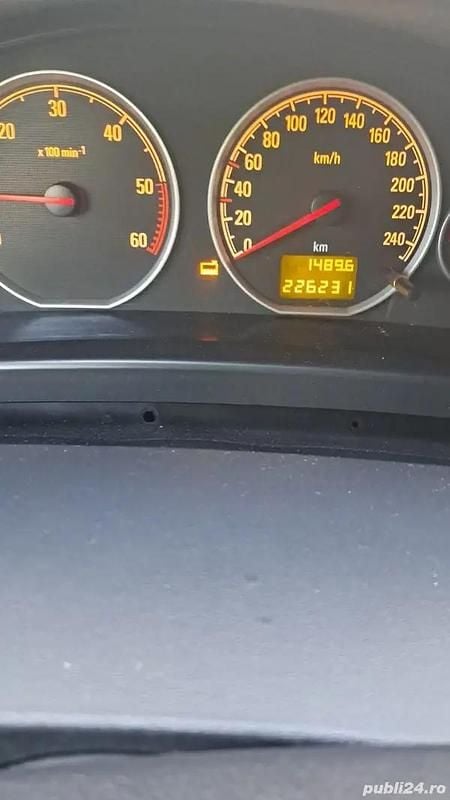 Visiniu Utilizat 2009 Chrysler Sebring Berlinǎ | 3.350 EUR - Imagine 1/4