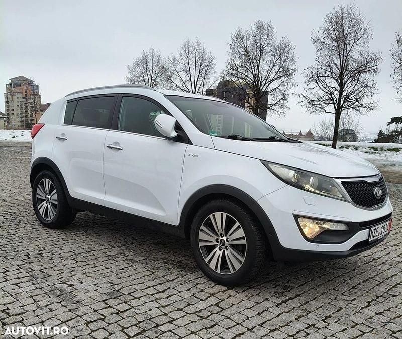 Second-hand Kia Sportage Spirit 184 CP (135 kW) 2015 Culoarealb SUV