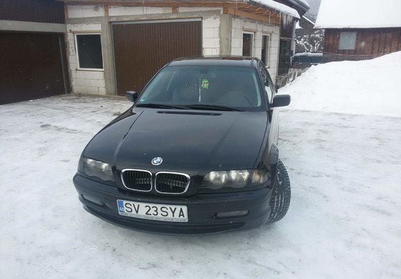 Second-hand BMW 320 136 CP (100 kW) 2000 Negru Berlinǎ