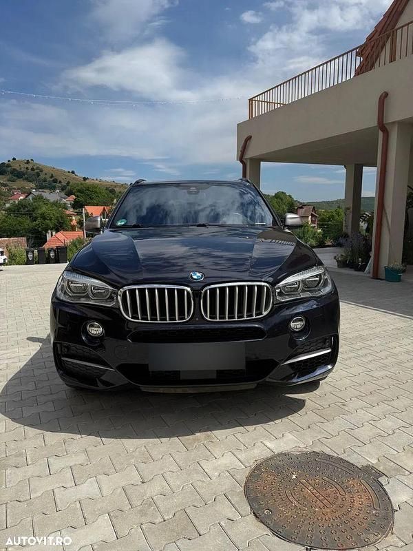 Negru Utilizat 2018 BMW X5 M Comfort Edition SUV | 26.500 EUR (Super Preț) - Imagine 1/4