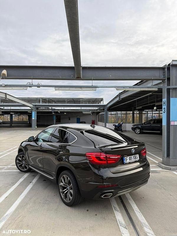 Culoaremaro Utilizat 2015 BMW X6 SUV | 23.500 EUR (Preț bun) - Imagine 1/4