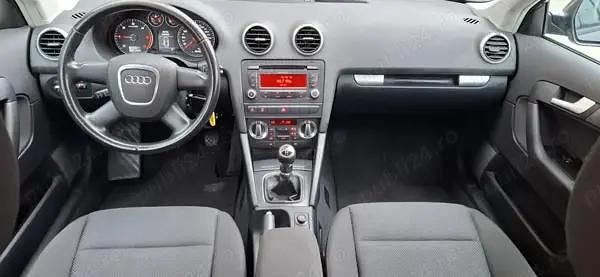 Second-hand Audi A3 Sportback 105 CP (77 kW) 2011 Hatchback