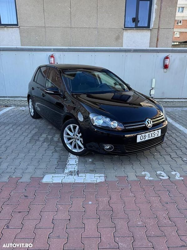 Culoarenegru Utilizat 2012 VW Golf VII Highline Berlinǎ | 4.990 EUR (Preț OK) - Imagine 1/4