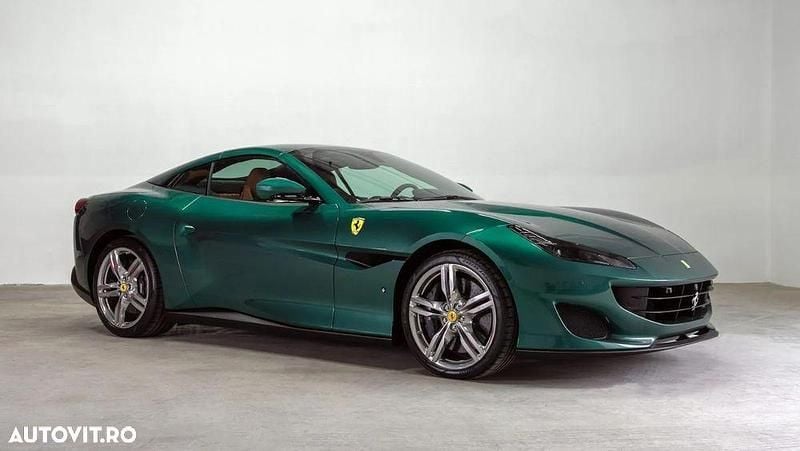 Second-hand Ferrari Portofino 620 CP (456 kW) 2022 Culoareverde Cabrio