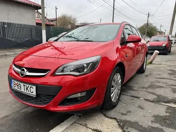 Second-hand 2014 Opel Astra Break | 5.399 EUR (Puțin scump) - Imagine 1/4