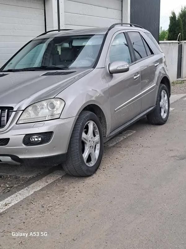 Utilizat 2008 Mercedes ML320 SUV | 3.800 EUR (Super Preț) - Imagine 1/4