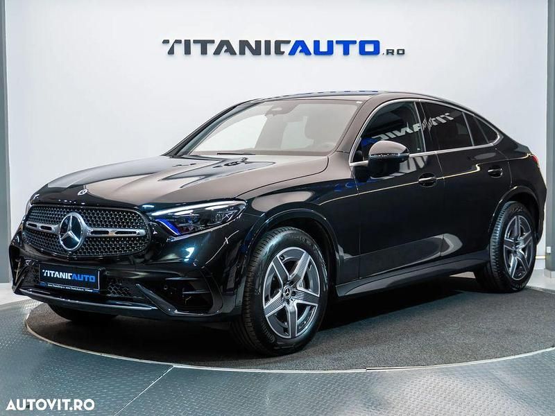 Culoarenegru Utilizat 2024 Mercedes GLC200 AMG line SUV | 59.990 EUR (Preț OK) - Imagine 1/4