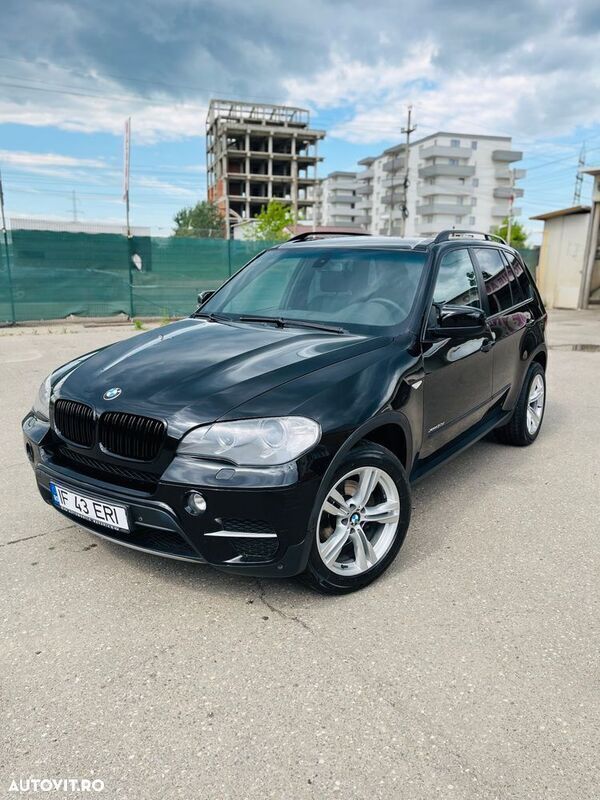 Negru Utilizat 2011 BMW X5 SUV | 9.800 EUR (Preț OK) - Imagine 1/4