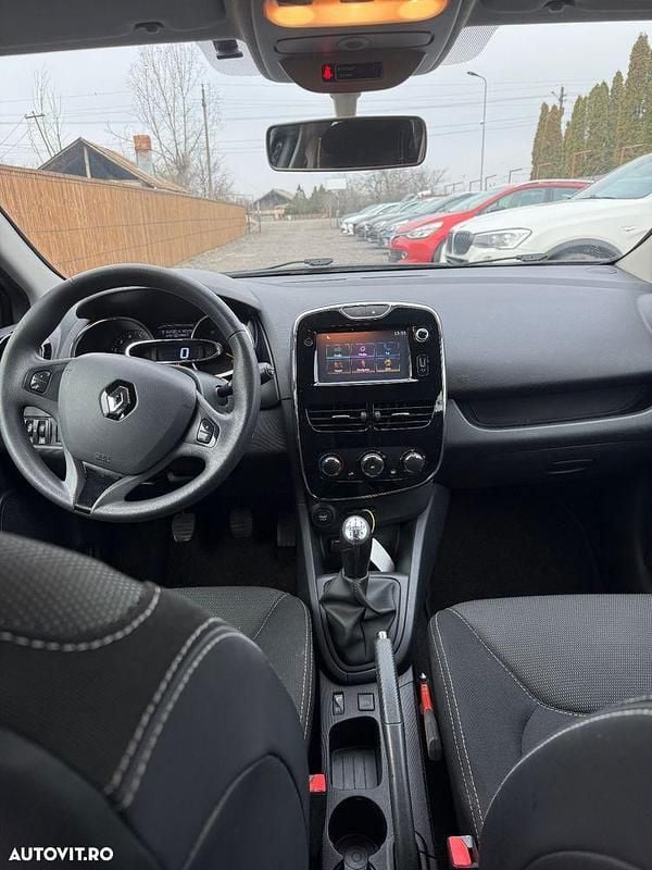 Second-hand Renault Clio GrandTour LIMITED 90 CP (66 kW) 2014 Culoarenegru Break
