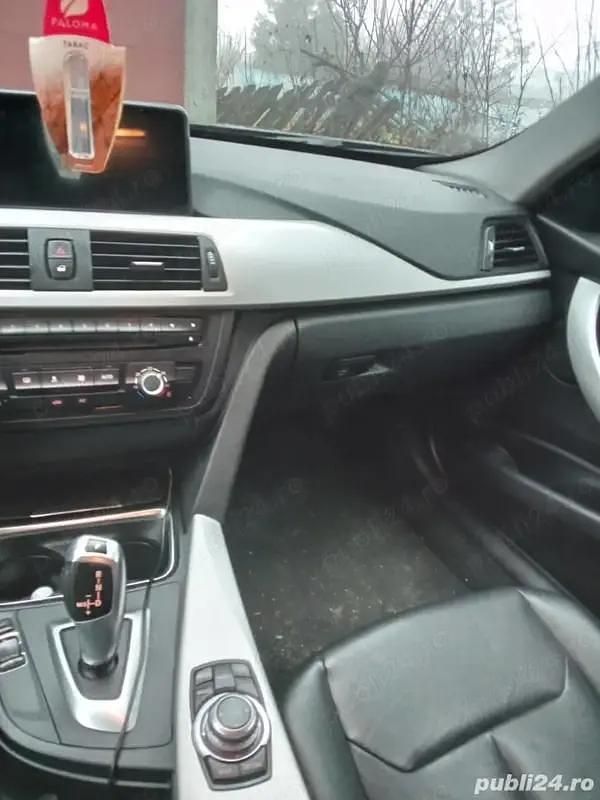 Second-hand BMW 320 163 CP (119 kW) 2013 Berlinǎ