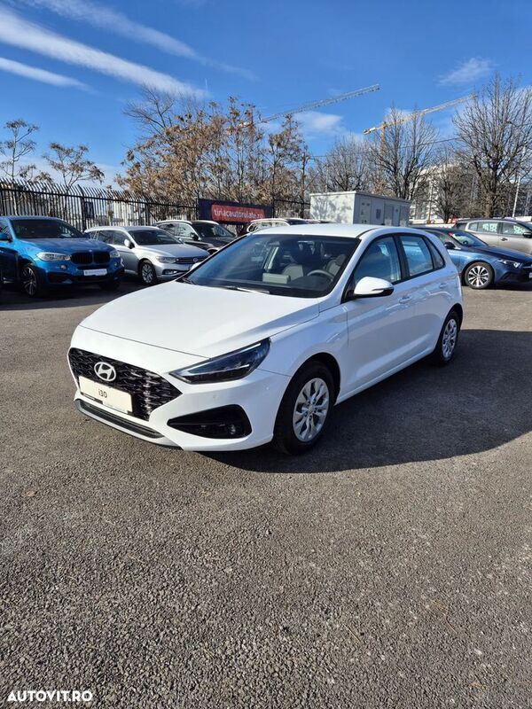 Alb Nouă 2024 Hyundai i30 Hatchback | 15.760 EUR (Preț bun) - Imagine 1/4