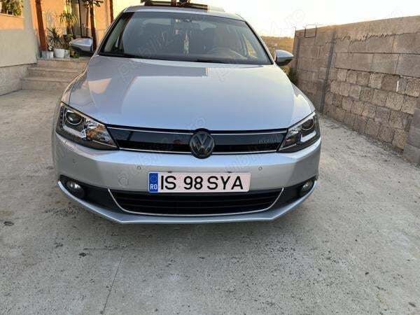 Utilizat 2014 VW Jetta Hybrid Berlinǎ | 9.500 EUR - Imagine 1/4