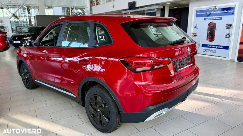 Nouă MG ZS 197 CP (144 kW) 2025 Culoarerosu SUV