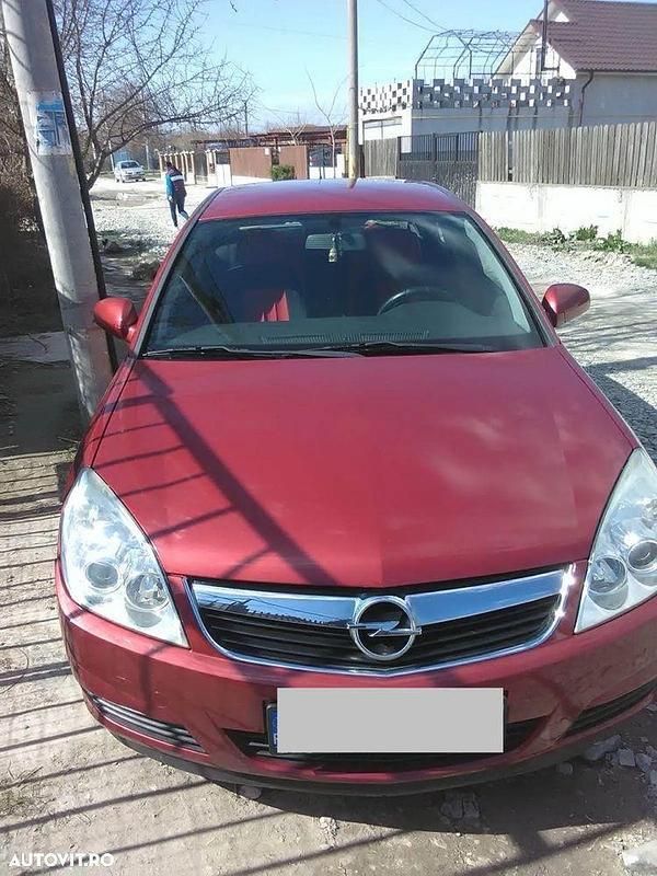Rosu Utilizat 2008 Opel Vectra Essentia Berlinǎ | 3.000 EUR (Puțin scump) - Imagine 1/4