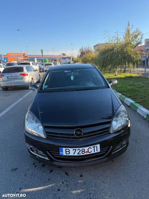 Culoarenegru Utilizat 2006 Opel Astra Cosmo Berlinǎ | 1.350 EUR (Preț bun) - Imagine 1/4
