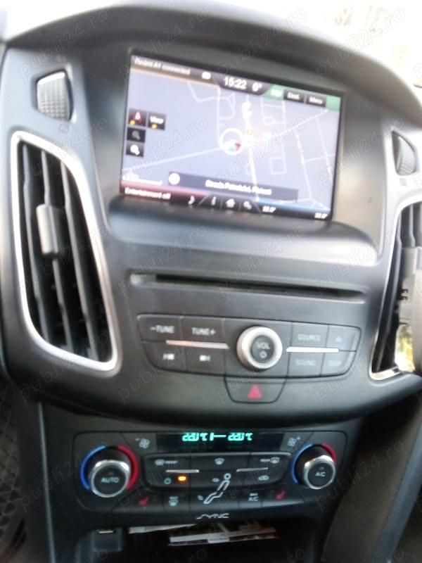 Second-hand Ford Focus Trend 115 CP (84 kW) 2014 Rosu Hatchback