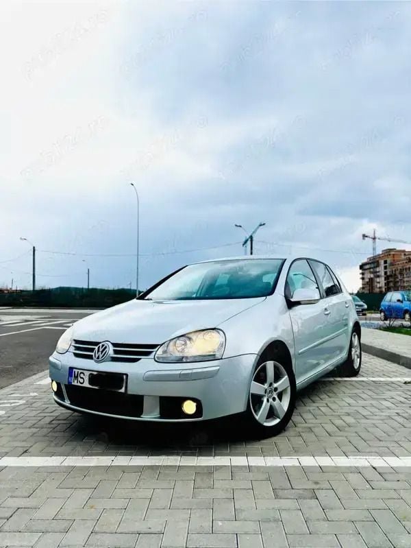 Utilizat 2008 VW Golf V Hatchback | 3.550 EUR (Preț OK) - Imagine 1/4