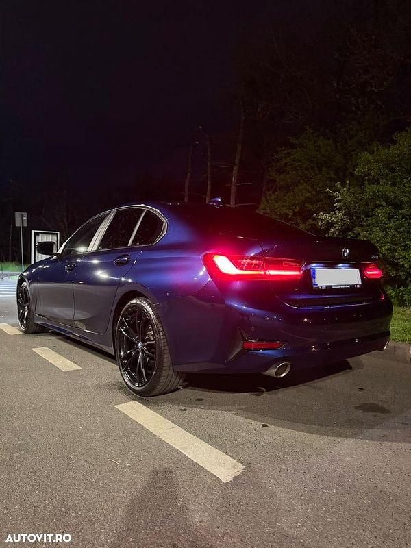 Second-hand BMW 320 Advantage 184 CP (135 kW) 2019 Culoarealbastru Berlinǎ