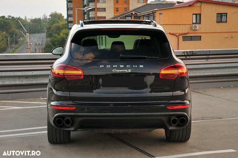 Second-hand Porsche Cayenne 416 CP (305 kW) 2015 Culoarenegru SUV