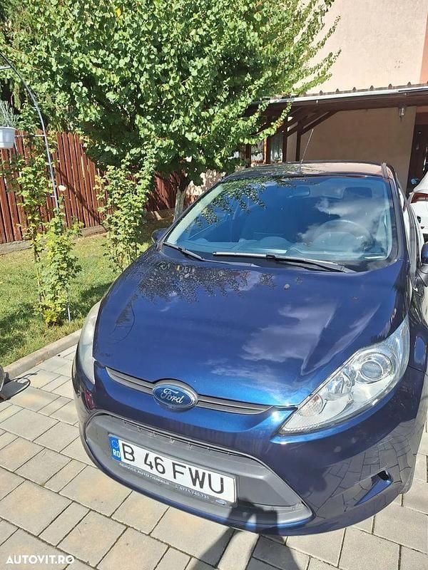 Culoarealbastru Utilizat 2012 Ford Fiesta Hatchback | 2.500 EUR (Super Preț) - Imagine 1/4