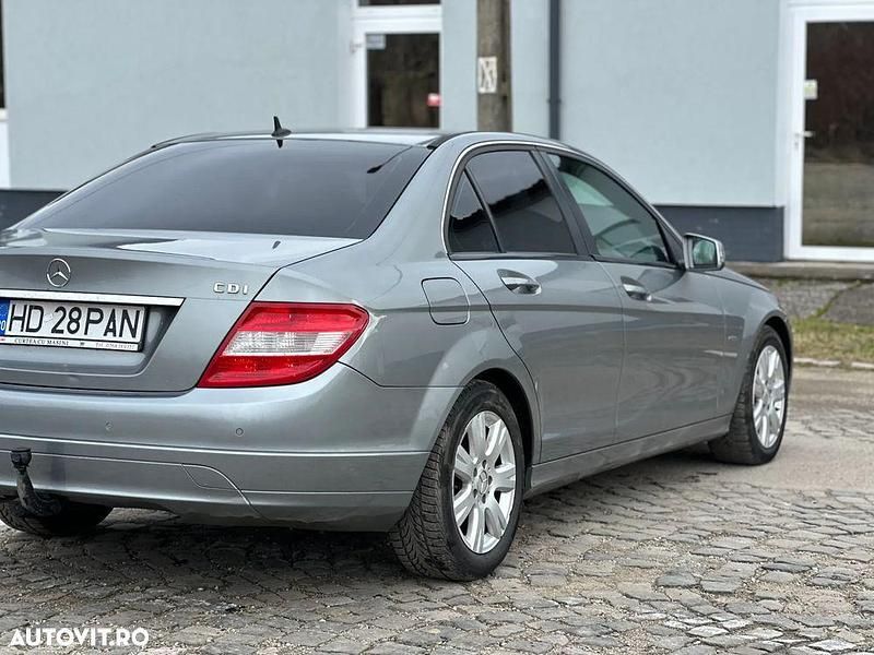 Second-hand Mercedes C200 136 CP (100 kW) 2011 Culoaregri Break