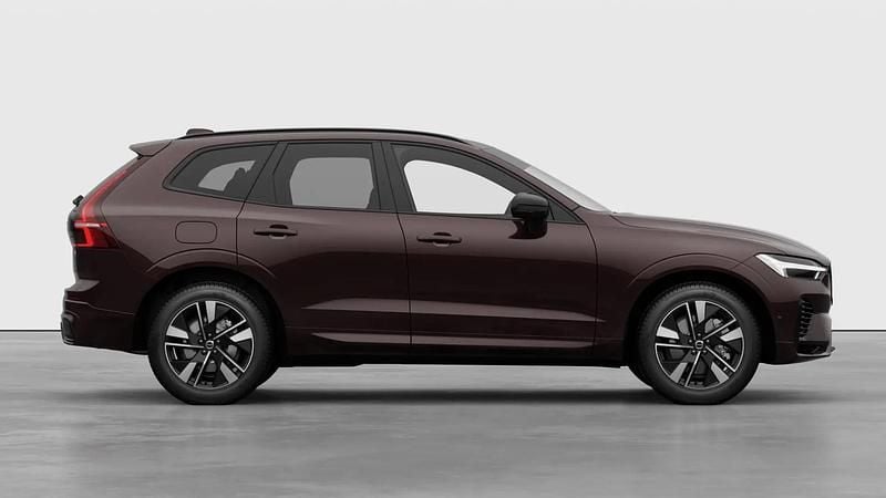 ["mulberry red"] Nouă 2025 Volvo XC60 Plus SUV | 66.545 EUR - Imagine 1/4