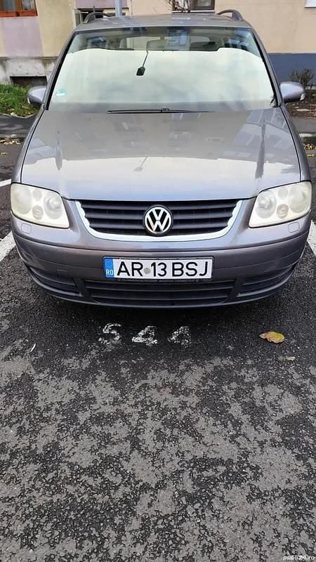 Utilizat 2005 VW Touran Monovolum | 2.500 EUR (Preț OK) - Imagine 1/4