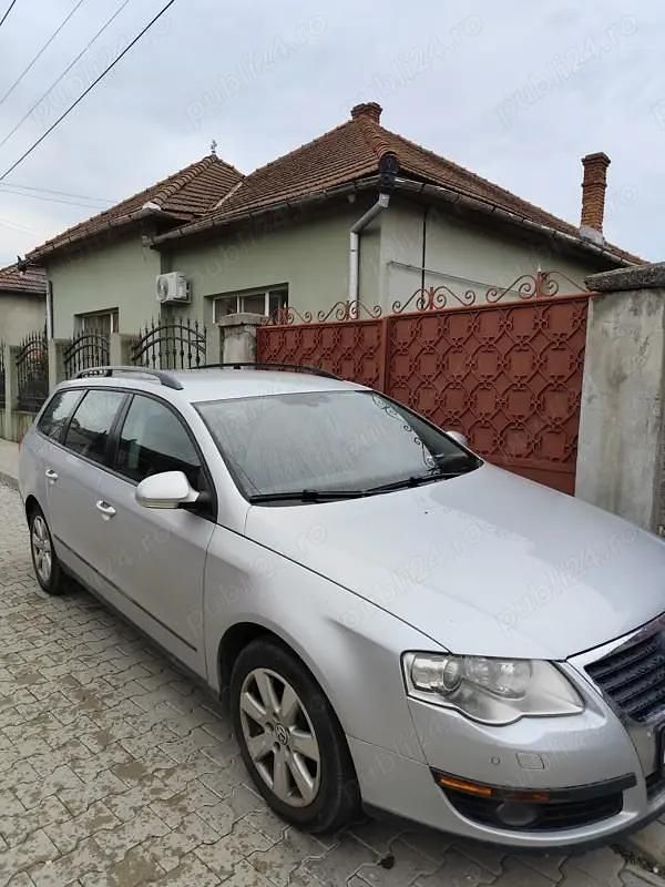 Argintiu Utilizat 2010 VW Passat Break | 3.900 EUR (Preț OK) - Imagine 1/4