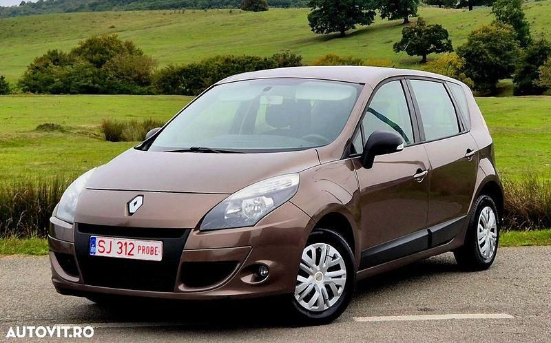 Second-hand Renault Scénic III 110 CP (80 kW) 2011 Culoaremaro Monovolum