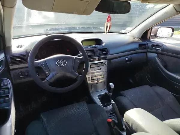 Utilizat 2005 Toyota Avensis Berlinǎ | 1.200 EUR (Super Preț) - Imagine 1/4